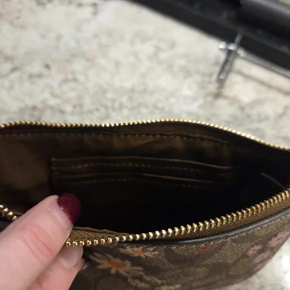 Coach Floral Signature Zip Card Case - Brown with Pink & Cream Flowers - Picture 5 of 6